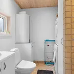 Anouk - 700m From The Sea By Interhome