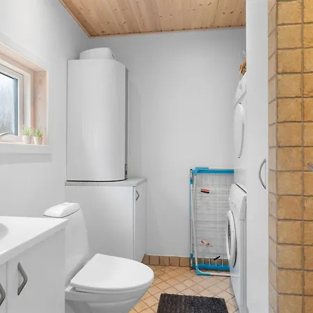 Anouk - 700m From The Sea By Interhome