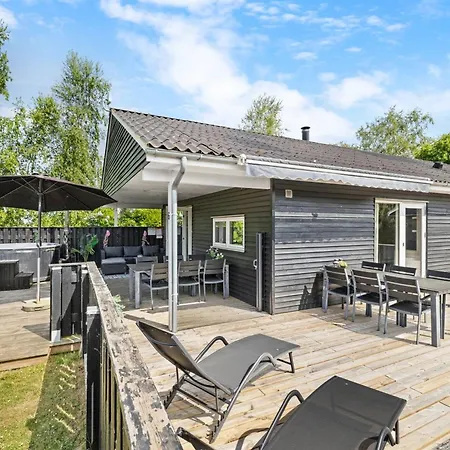 펜션 Anouk - 700m From The Sea By Interhome